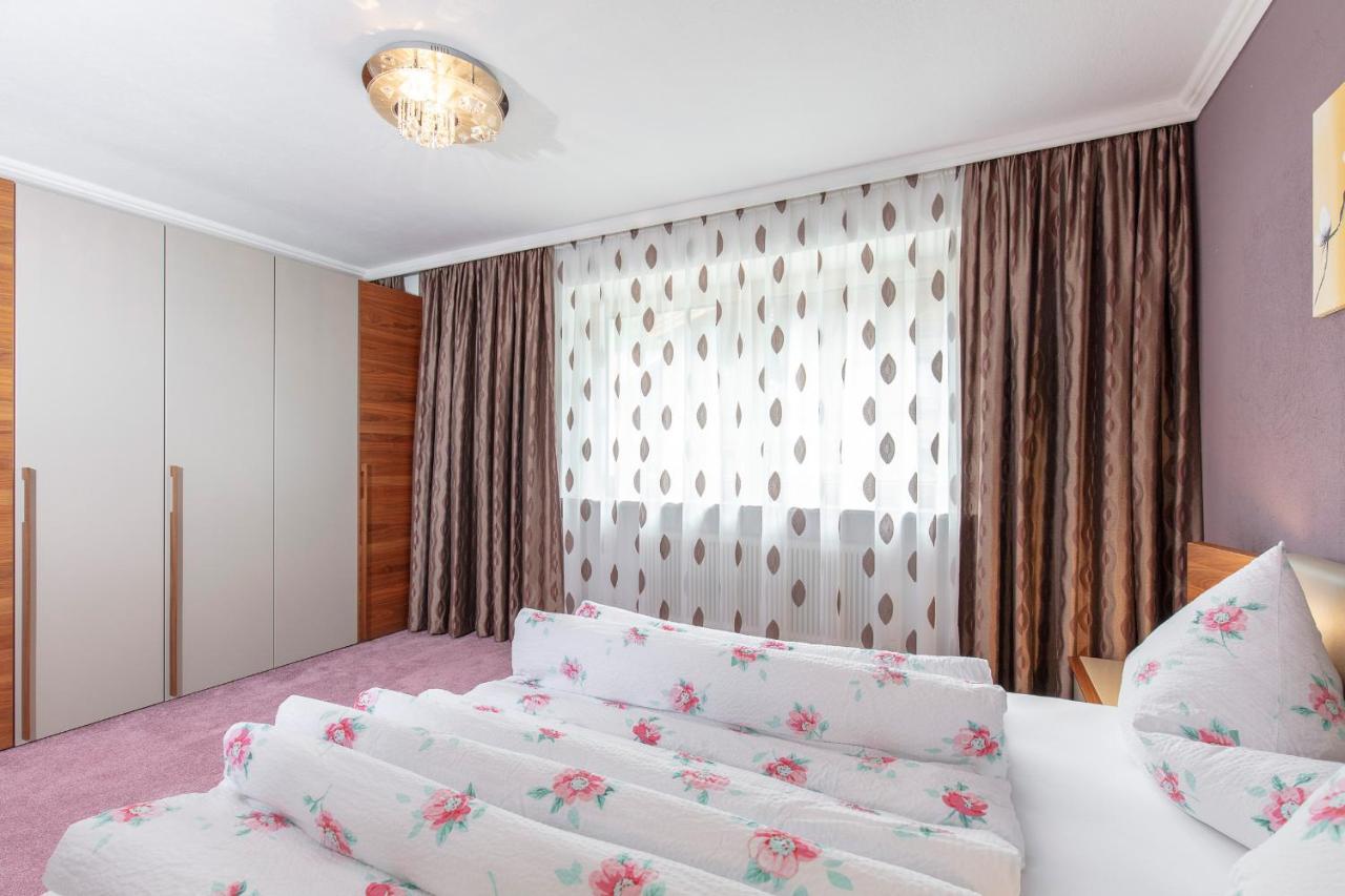 Appartement Rosengarten แลงเงนเฟลด์ ภายนอก รูปภาพ