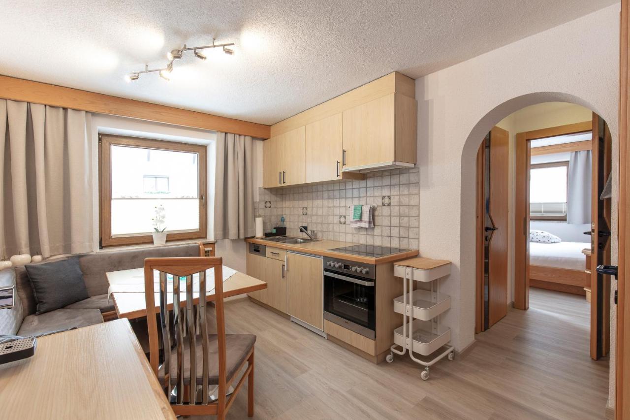 Appartement Rosengarten แลงเงนเฟลด์ ภายนอก รูปภาพ