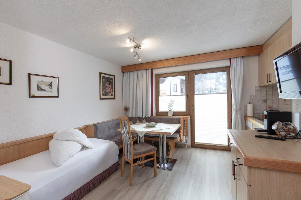 Appartement Rosengarten แลงเงนเฟลด์ ภายนอก รูปภาพ